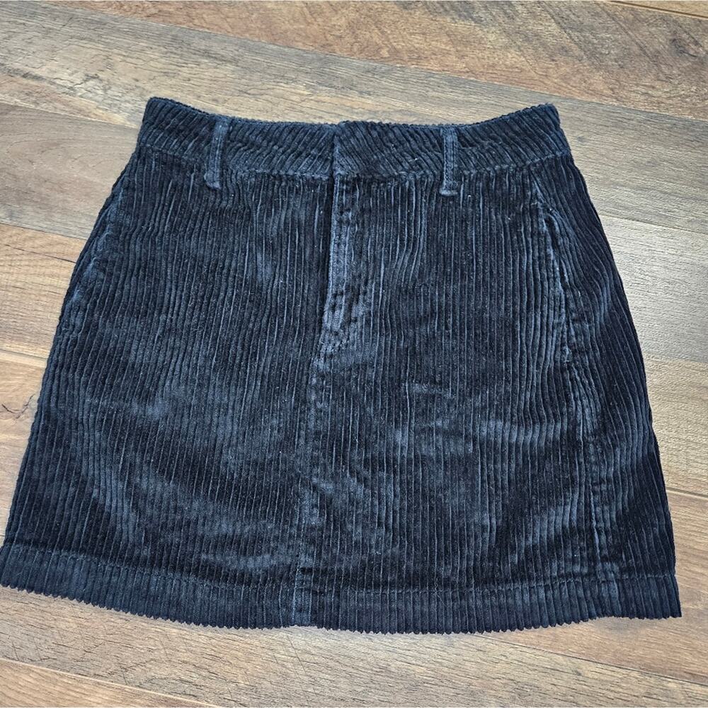 BDG Urban Outfitters Mini Skirt Womens Small Corduroy Black 100% Cotton Pockets